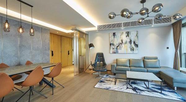 Living area.jpg